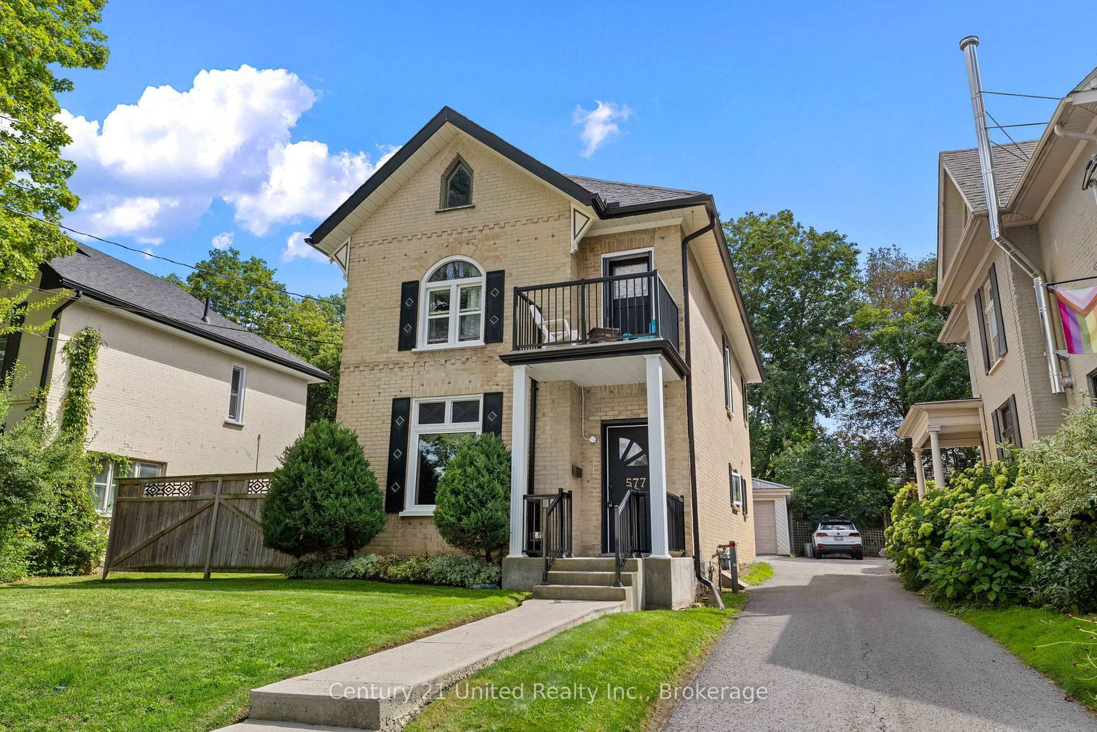 577 Homewood Avenue • Peterborough, ON photo 3