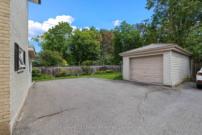 577 Homewood Avenue • Peterborough, ON photo 4