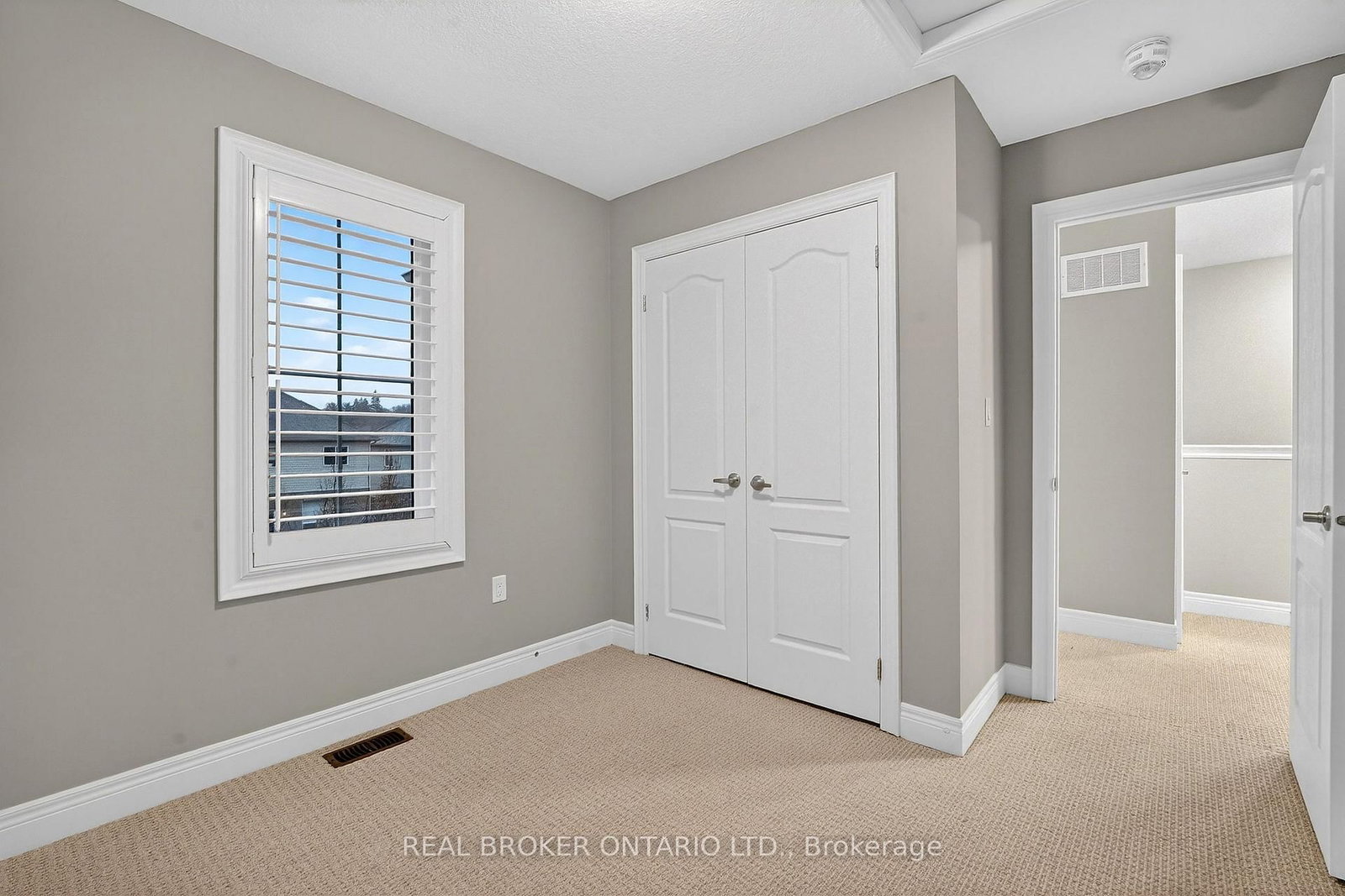 5000 Desantis Drive • Lincoln, ON photo 27