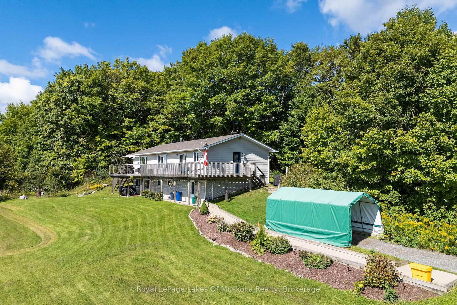 382 60 Highway • Huntsville, ON photo 1