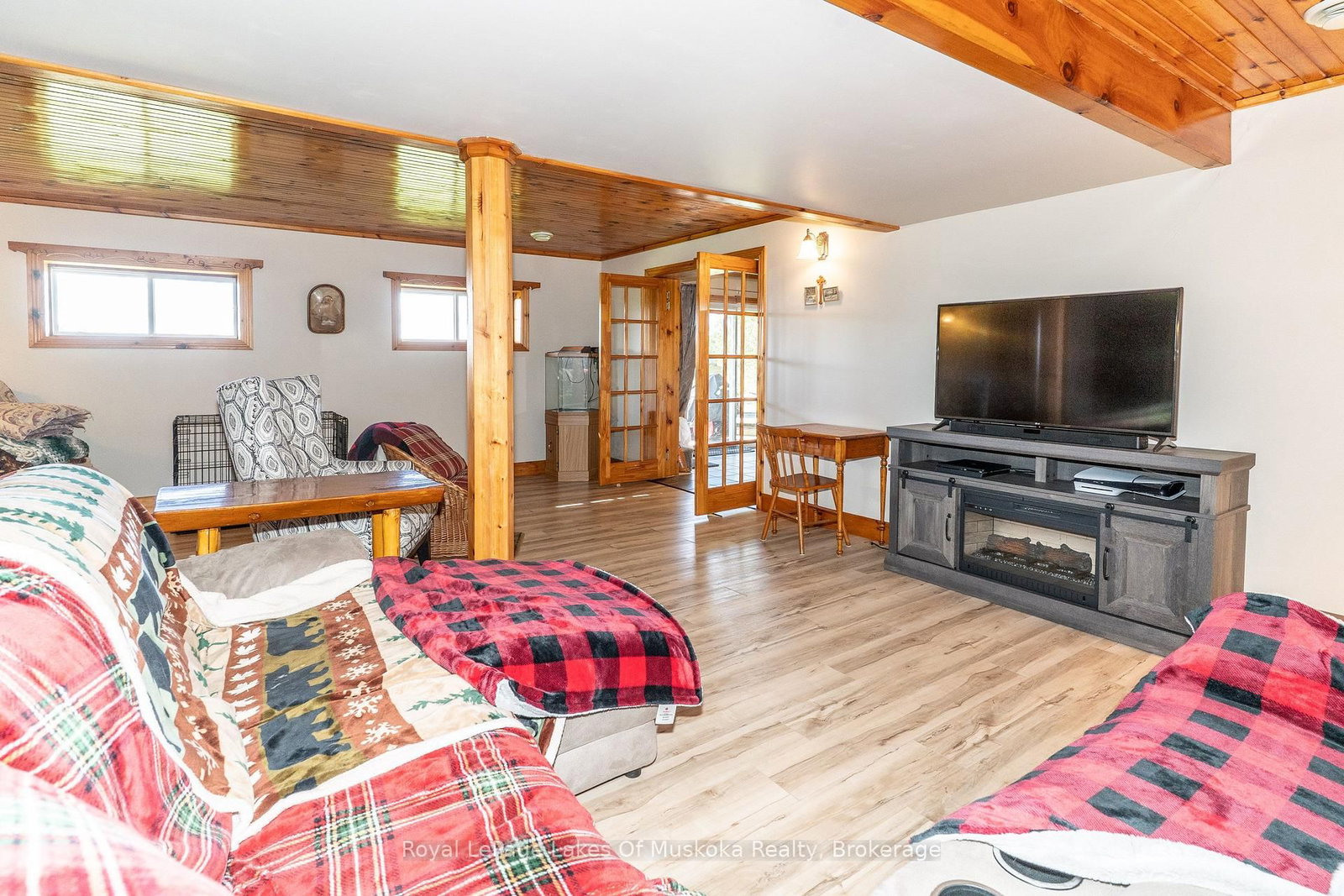 382 60 Highway • Huntsville, ON photo 19