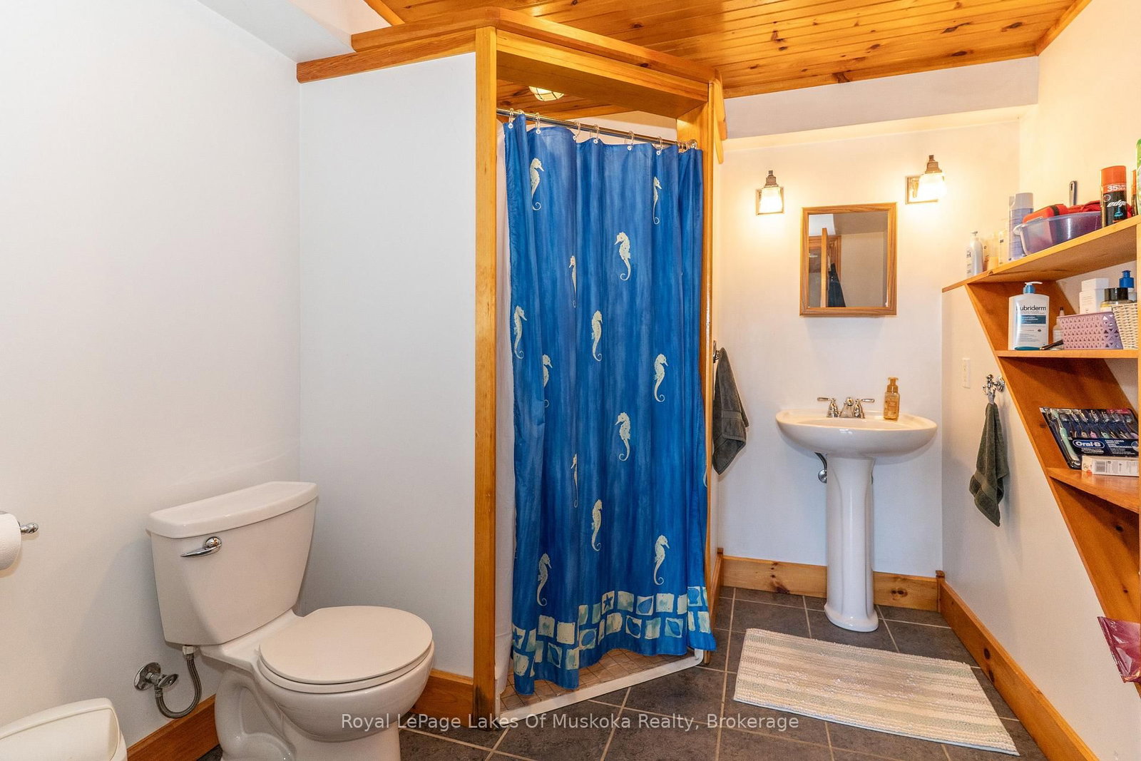 382 60 Highway • Huntsville, ON photo 24