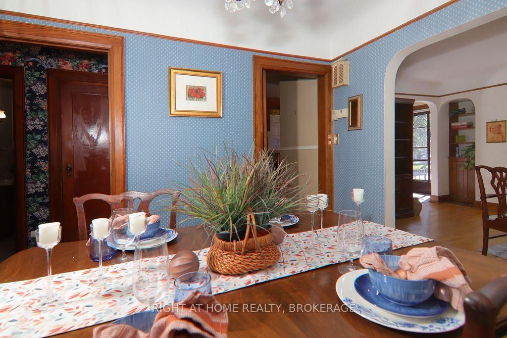31 Stuart Avenue • St. Catharines, ON photo 19