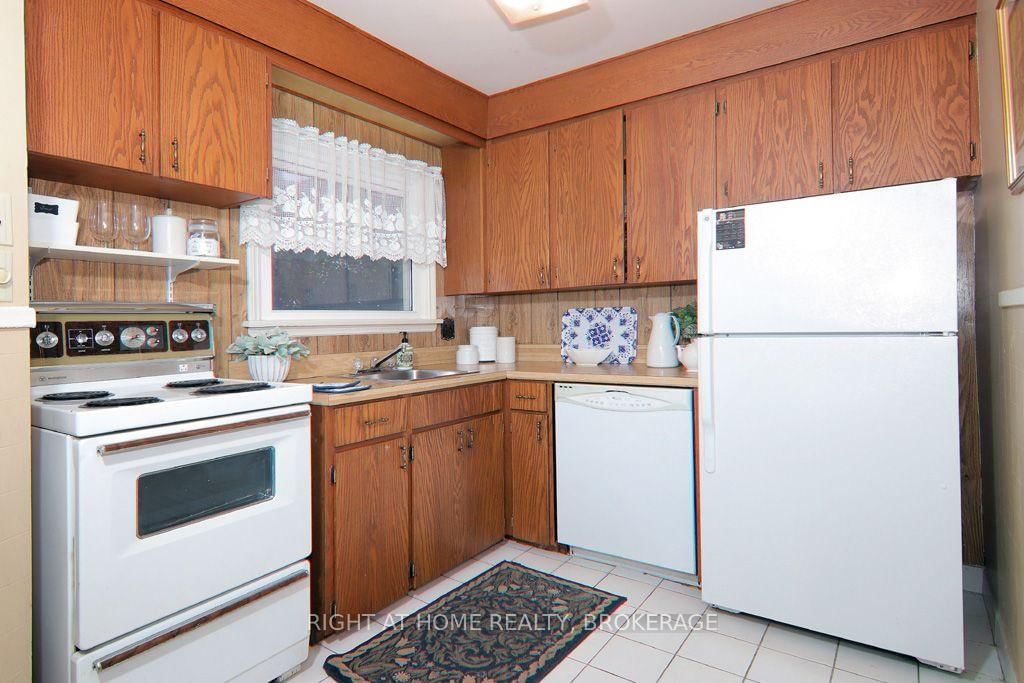 31 Stuart Avenue • St. Catharines, ON photo 23