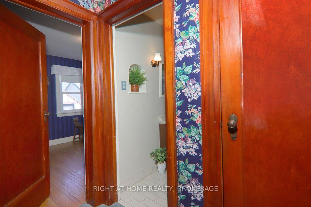 31 Stuart Avenue • St. Catharines, ON photo 24