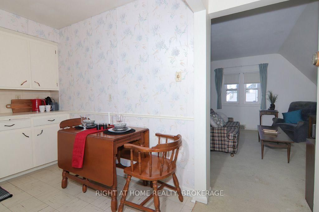 31 Stuart Avenue • St. Catharines, ON photo 37
