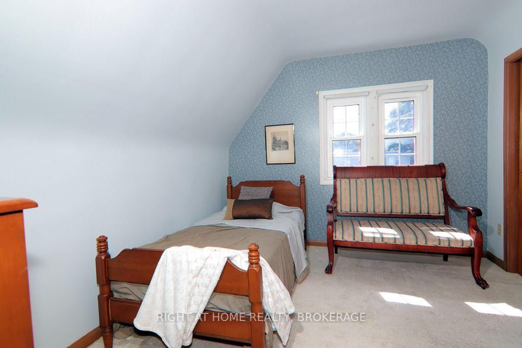 31 Stuart Avenue • St. Catharines, ON photo 39