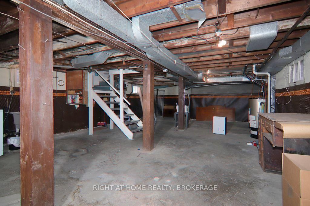 31 Stuart Avenue • St. Catharines, ON photo 42