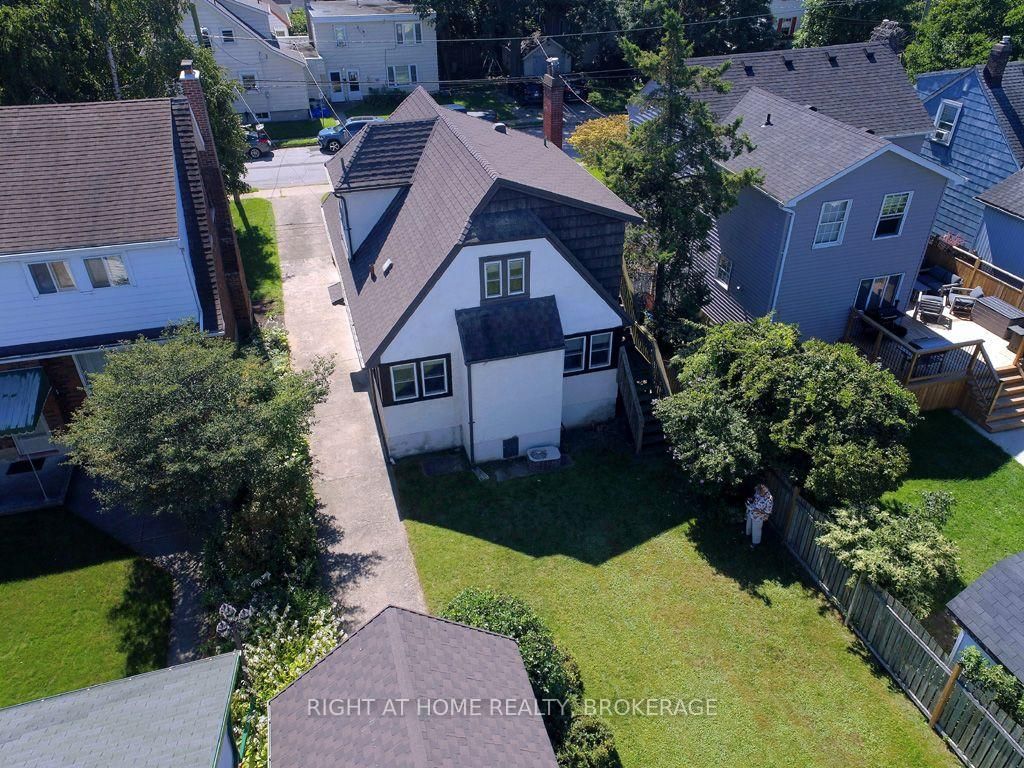 31 Stuart Avenue • St. Catharines, ON photo 6