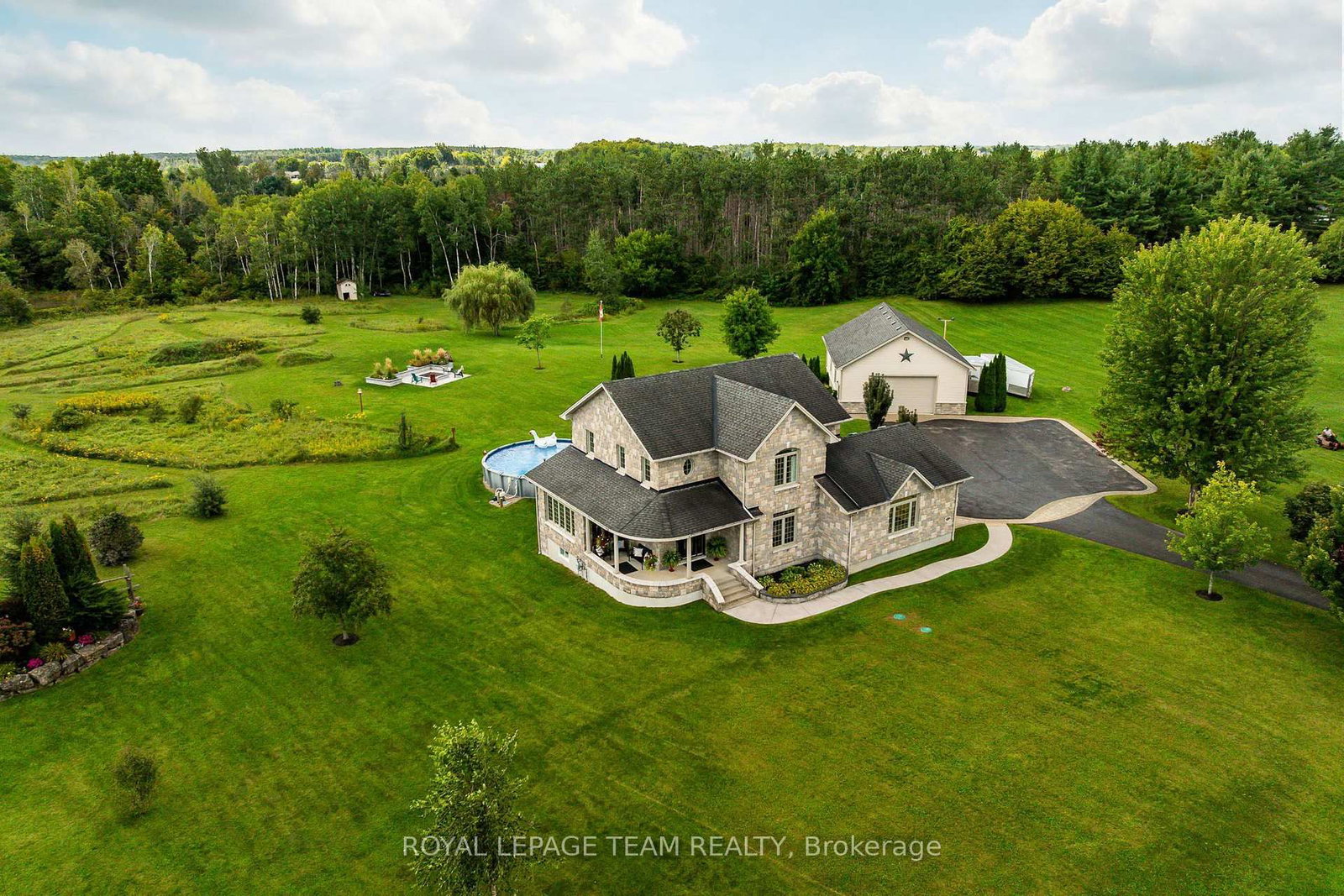 61 Balmoral Street • North Grenville, ON photo 5