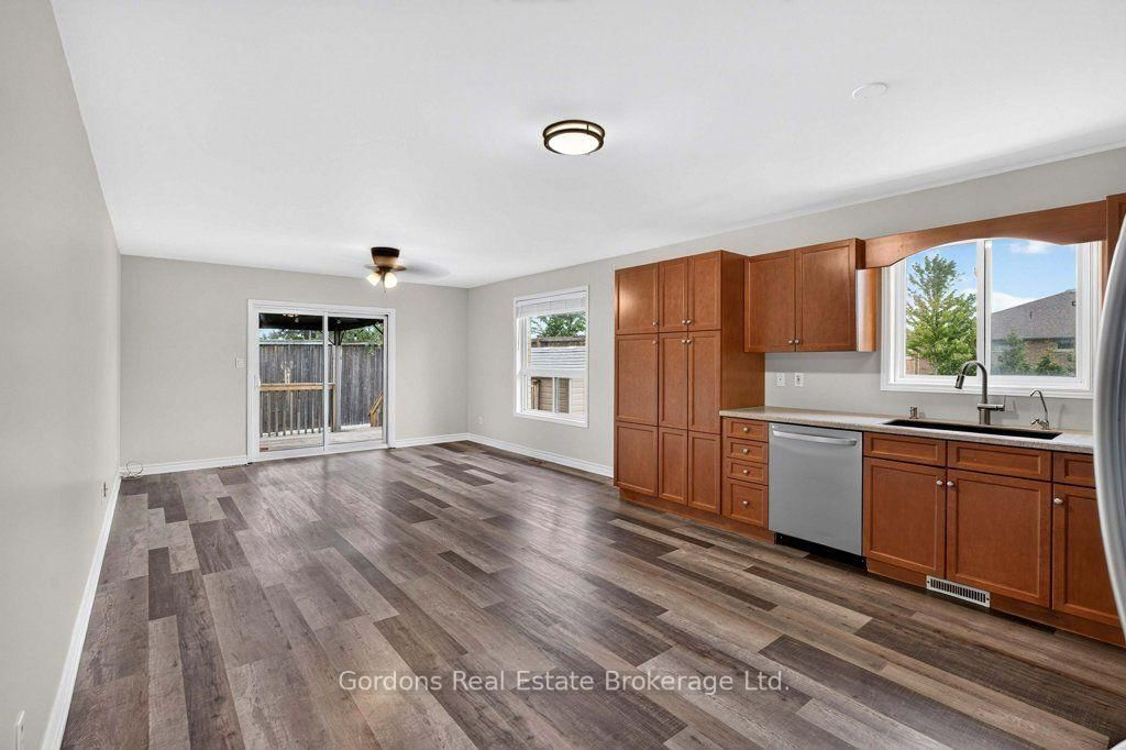 66 Spruce Gardens • Belleville, ON photo 20