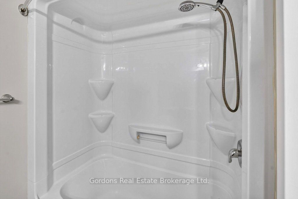 66 Spruce Gardens • Belleville, ON photo 33