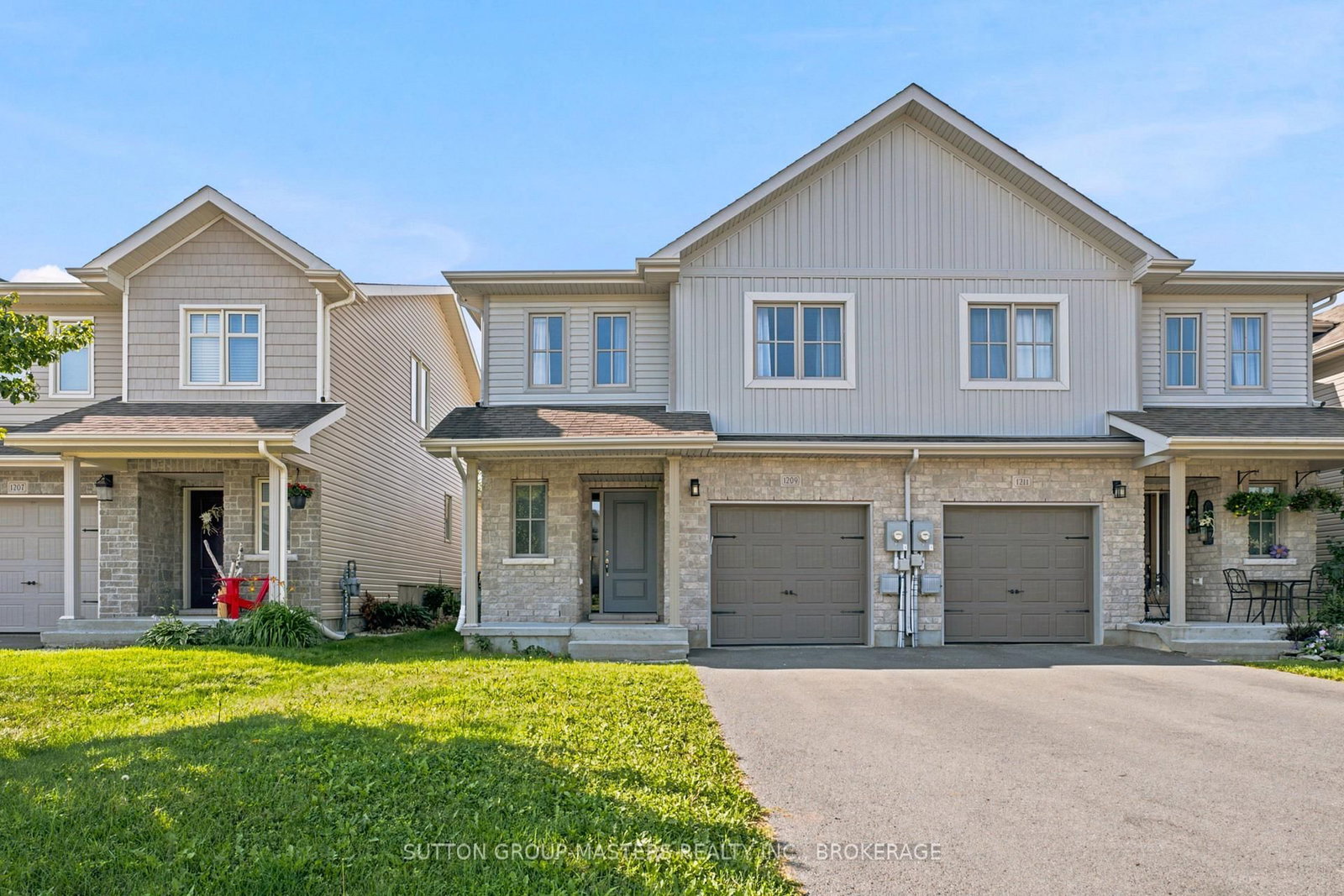 1209 Carfa Crescent • Kingston, ON photo 1