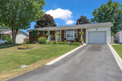 11 Chesterfield Drive • Loyalist, ON photo 2
