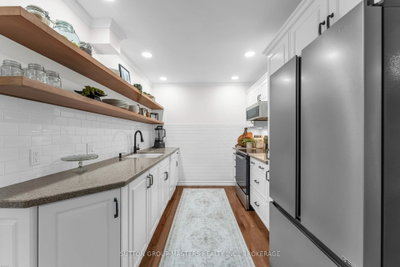 11 Chesterfield Drive • Loyalist, ON photo 9