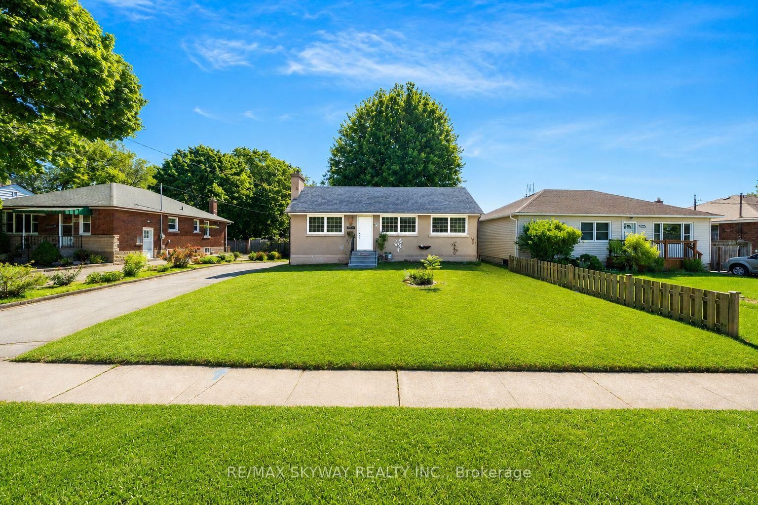 6604 Locus Avenue • Niagara Falls, ON photo 4