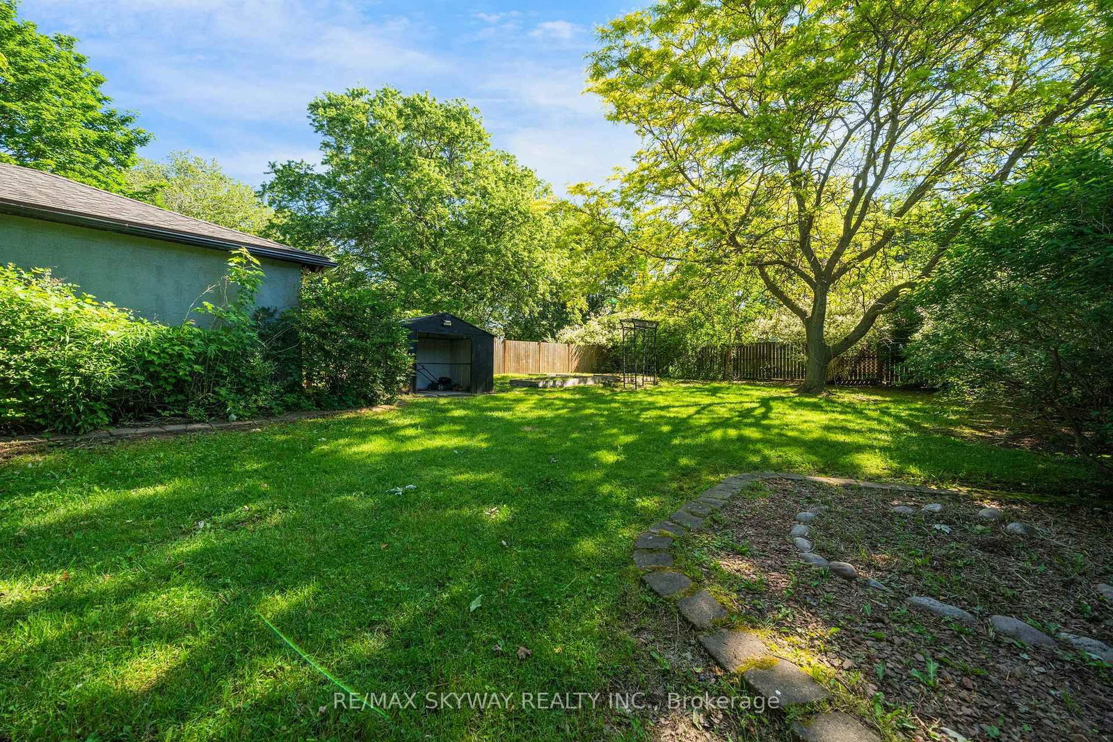 6604 Locus Avenue • Niagara Falls, ON photo 48