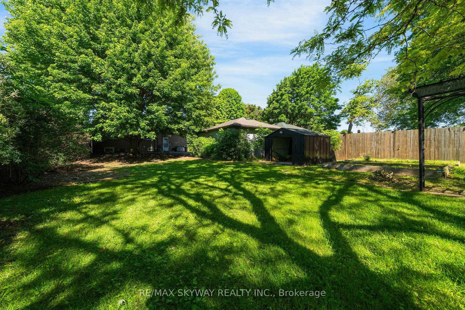 6604 Locus Avenue • Niagara Falls, ON photo 49