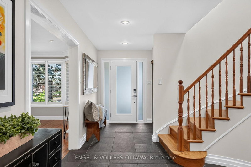22 Lynhurst Avenue