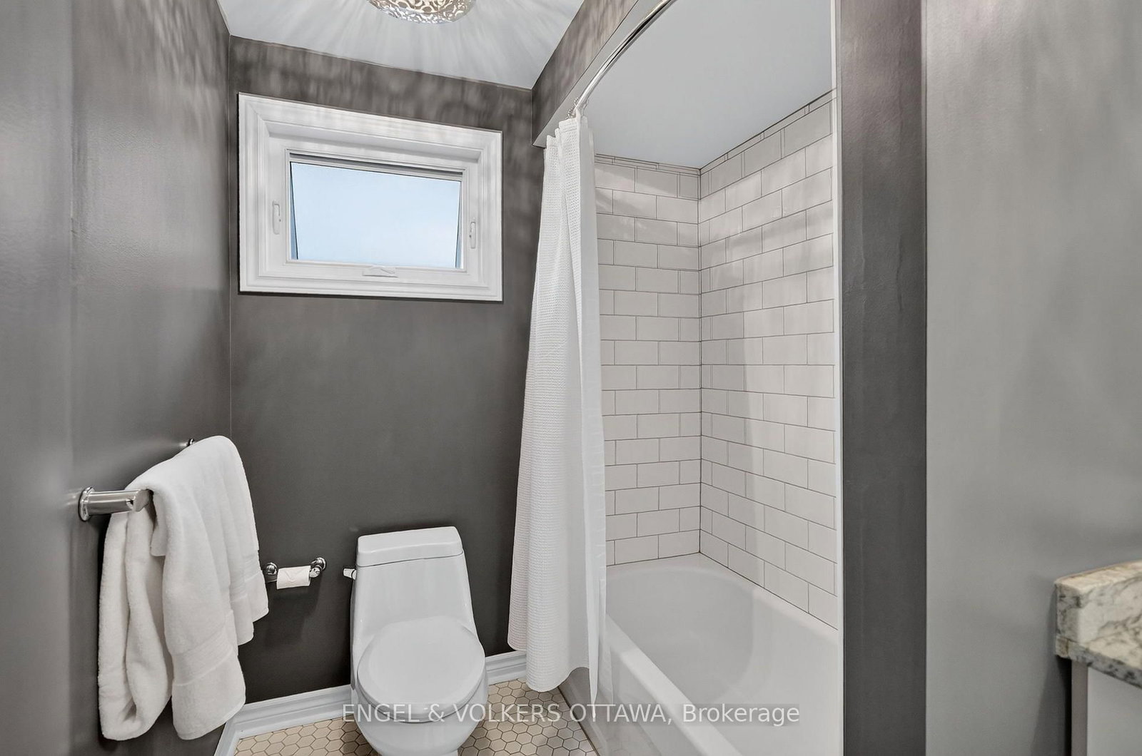 22 Lynhurst Avenue • Ottawa, ON photo 32