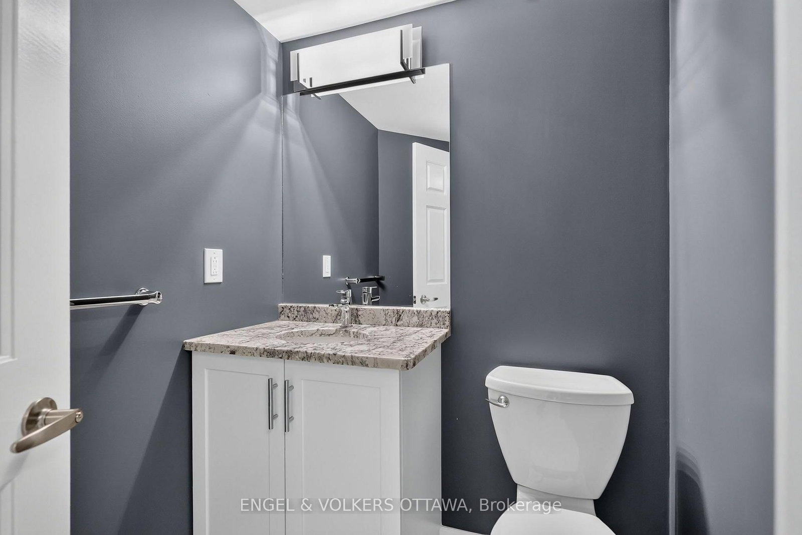 22 Lynhurst Avenue • Ottawa, ON photo 36
