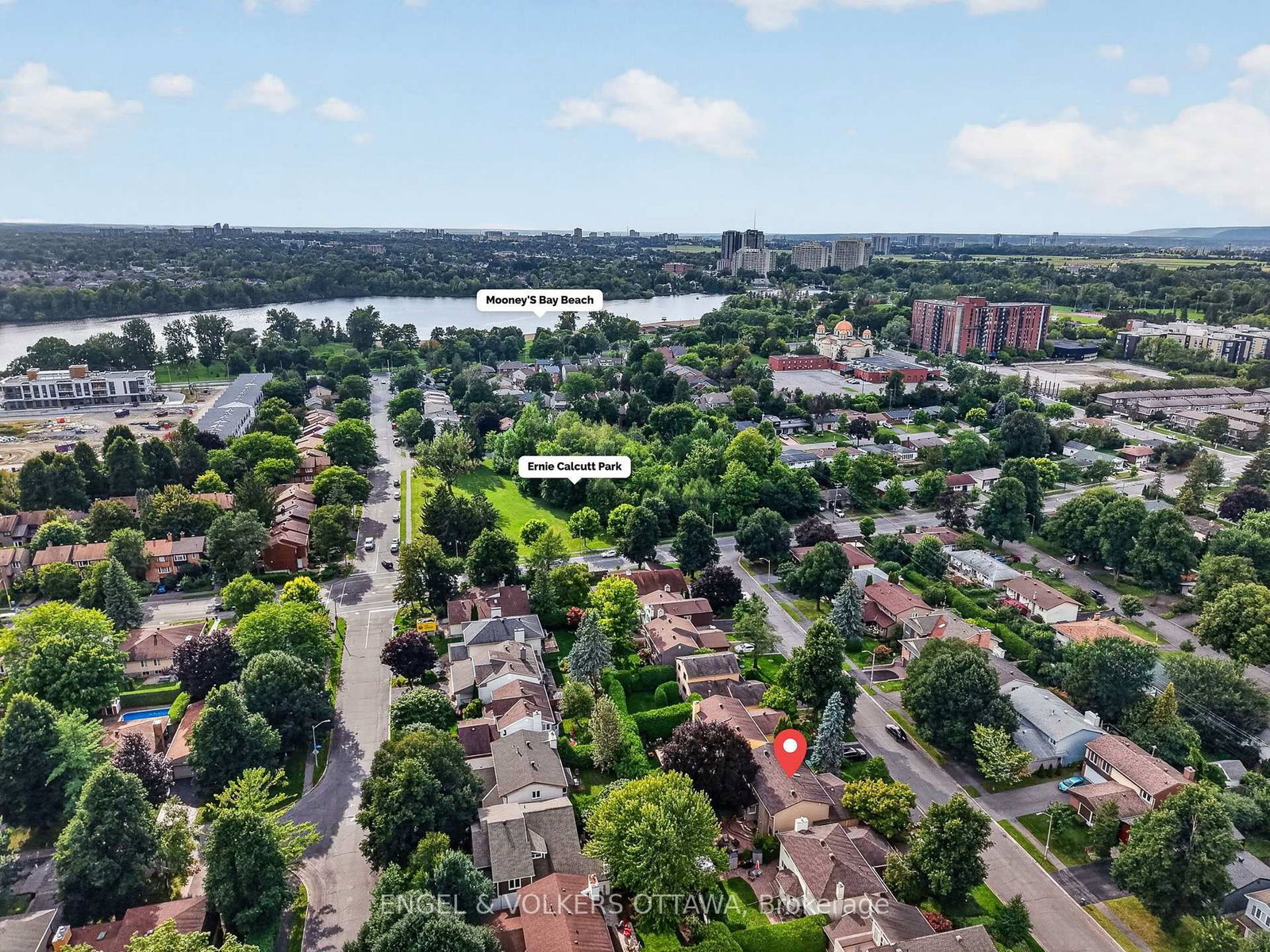 22 Lynhurst Avenue • Ottawa, ON photo 47