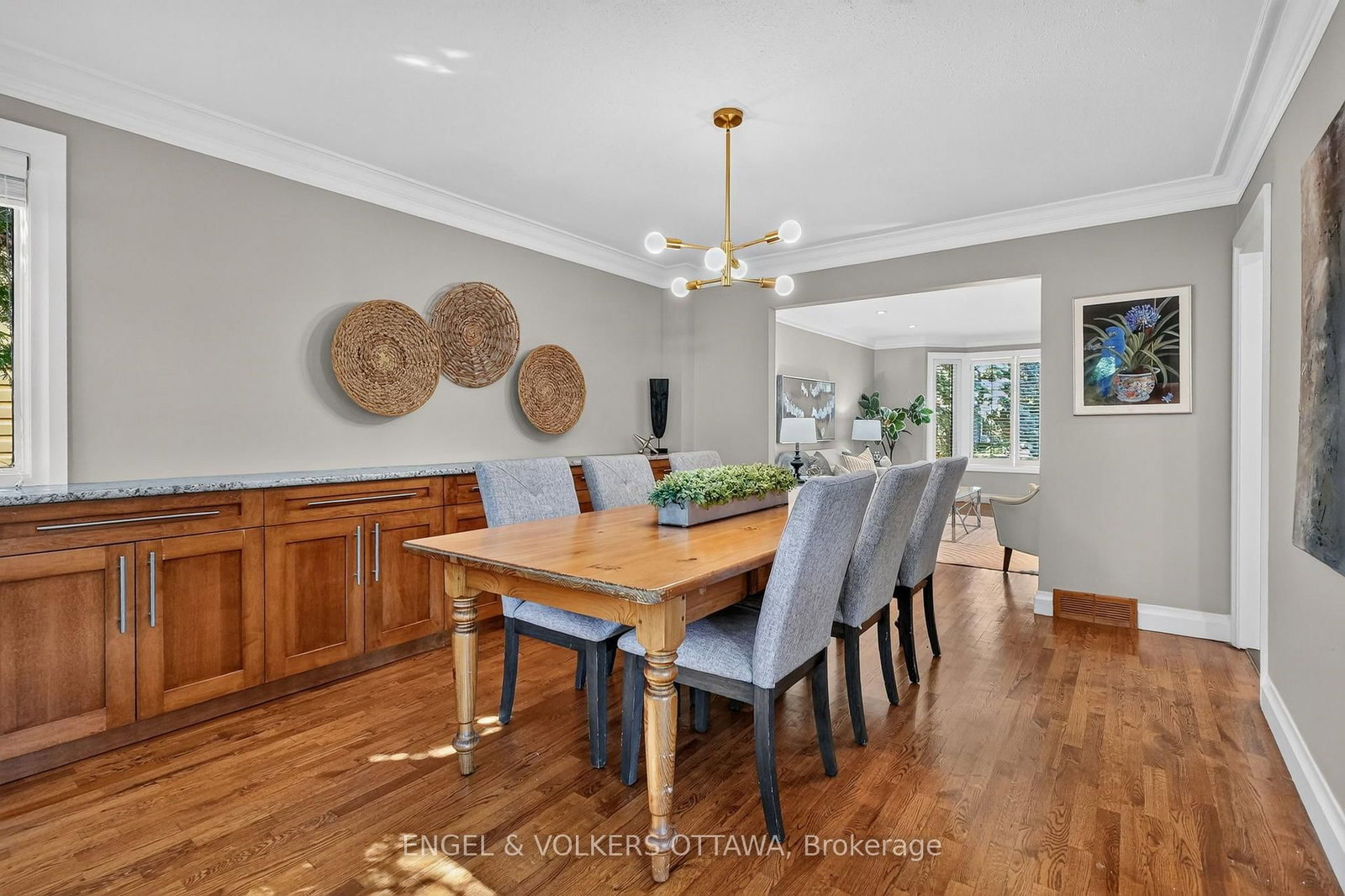 22 Lynhurst Avenue • Ottawa, ON photo 8