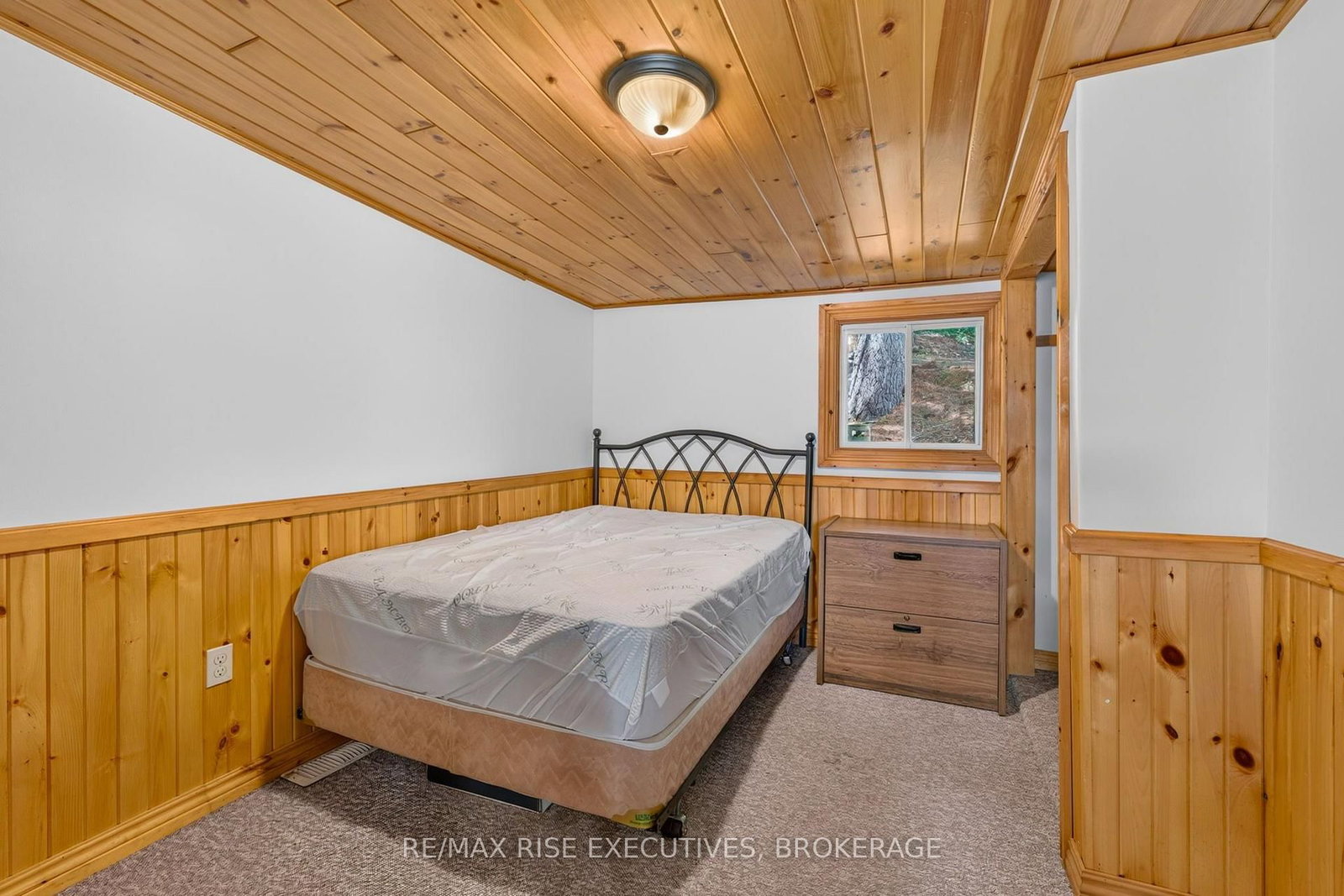 90 East Shore Lane • Tichborne, ON photo 10