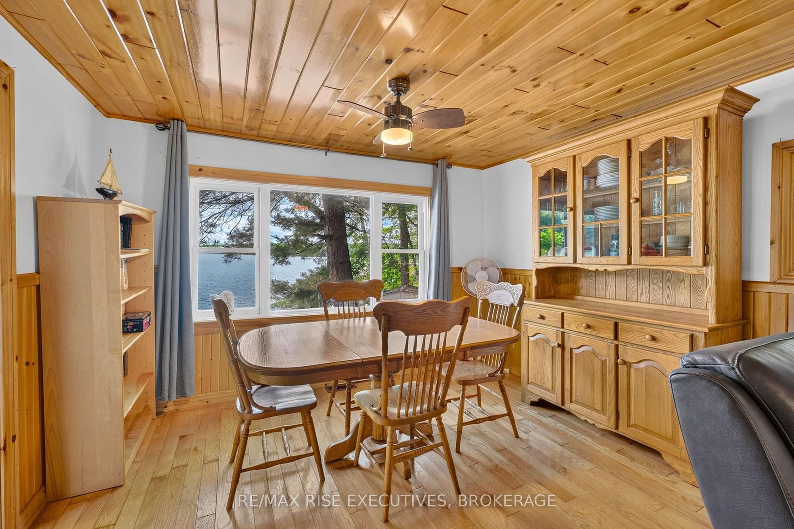 90 East Shore Lane • Tichborne, ON photo 14