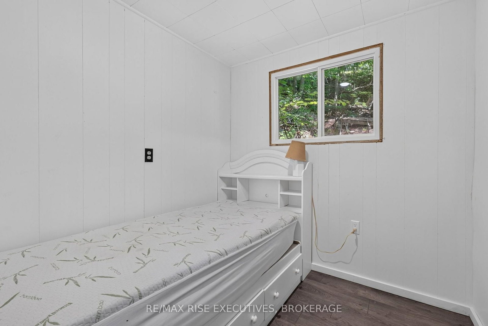 90 East Shore Lane • Tichborne, ON photo 16