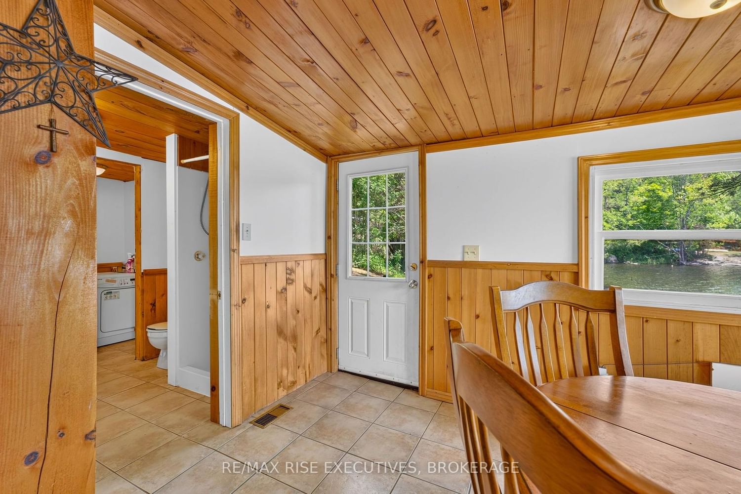 90 East Shore Lane • Tichborne, ON photo 4