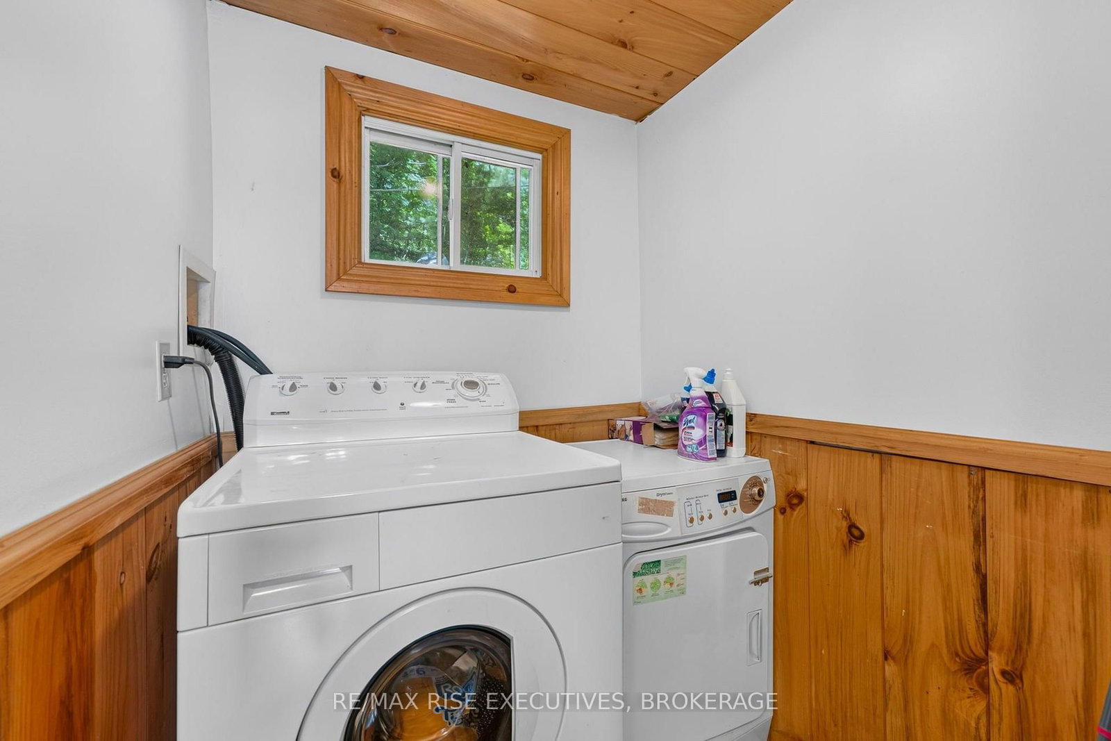 90 East Shore Lane • Tichborne, ON photo 6