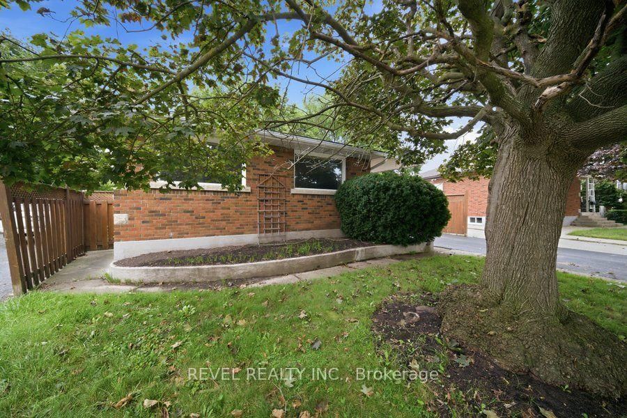 115 Tenth Avenue • Brantford, ON photo 4