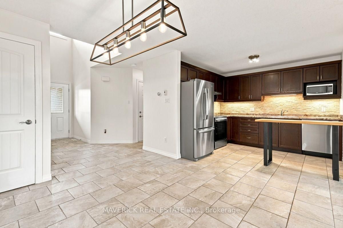 3 Leesboro Trail • Thames Centre, ON photo 15
