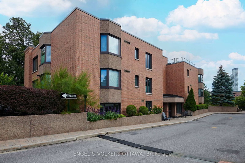 40 - 257 Botanica Private