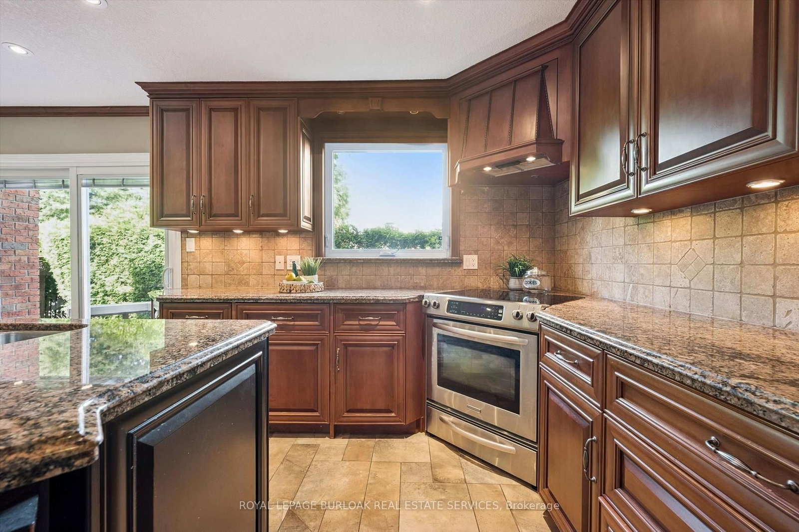 1 Chatterson Drive • Hamilton, ON photo 18