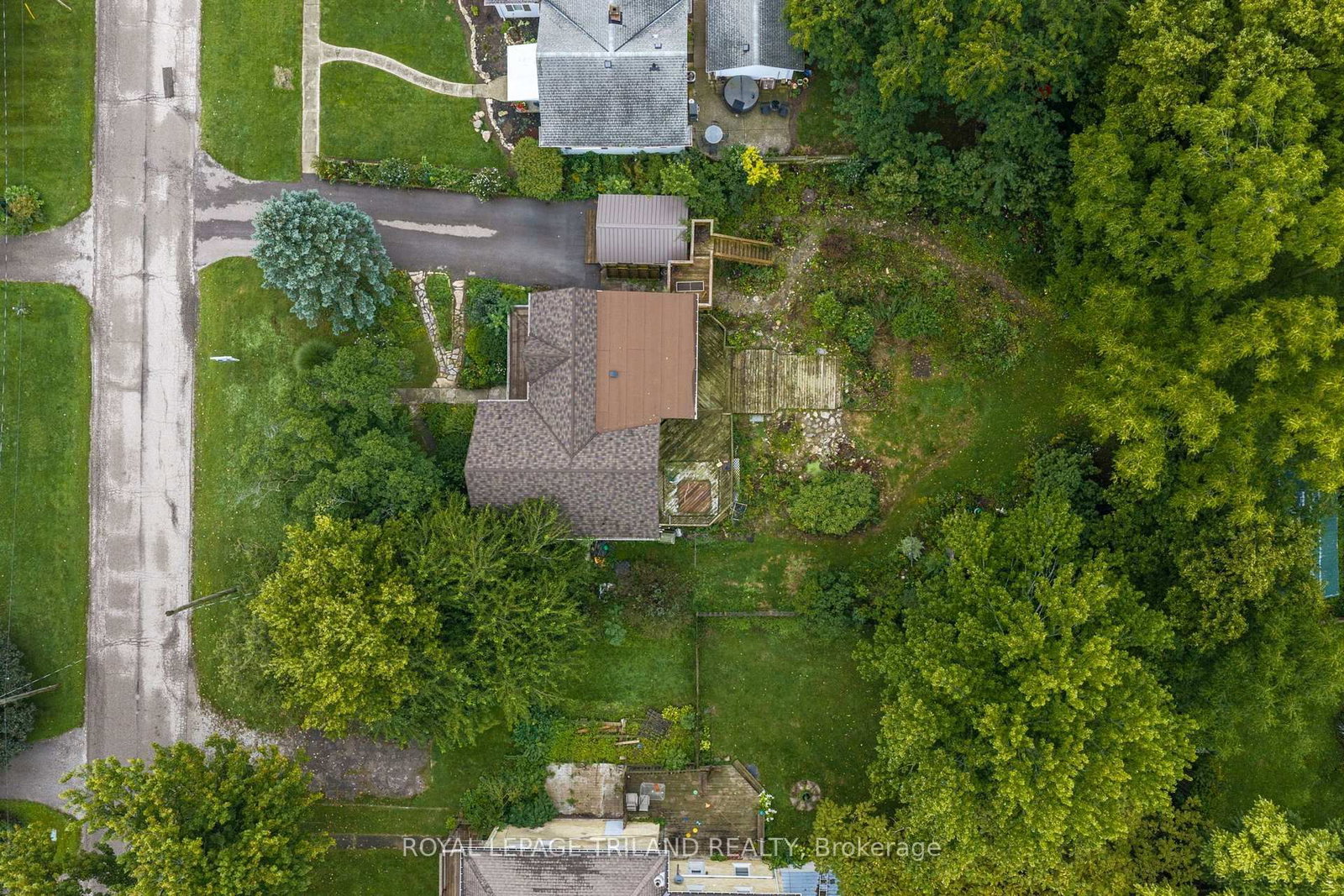 3289 River Street • Brooke-Alvinston, ON photo 37