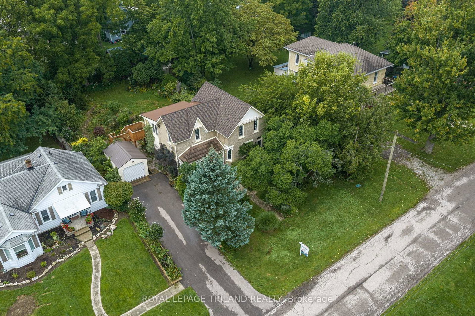 3289 River Street • Brooke-Alvinston, ON photo 4
