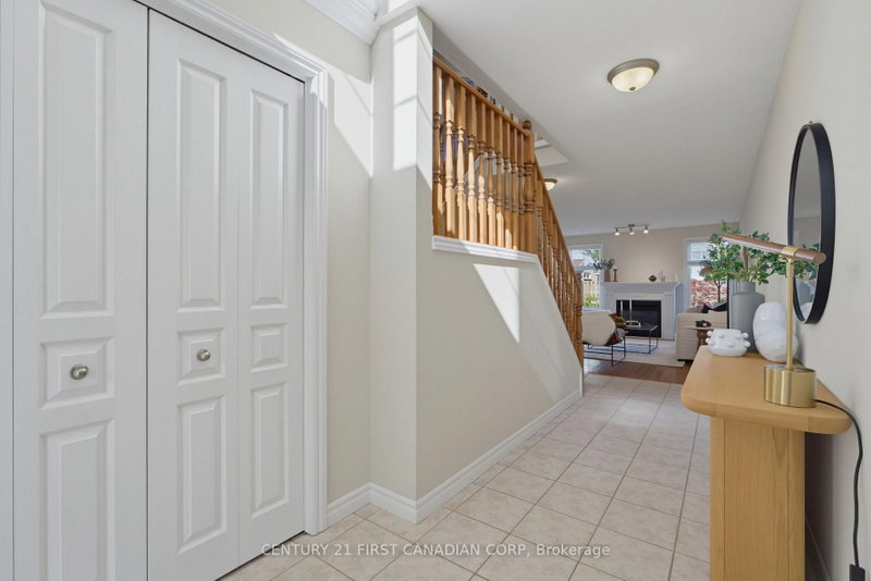 1748 Ennismore Crescent