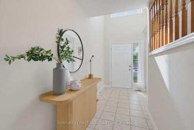 1748 Ennismore Crescent • London North, ON photo 4