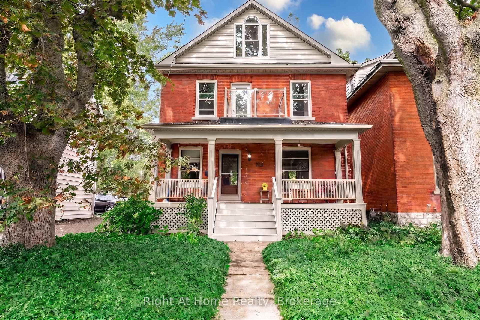 142 Elizabeth Street • Stratford, ON photo 1