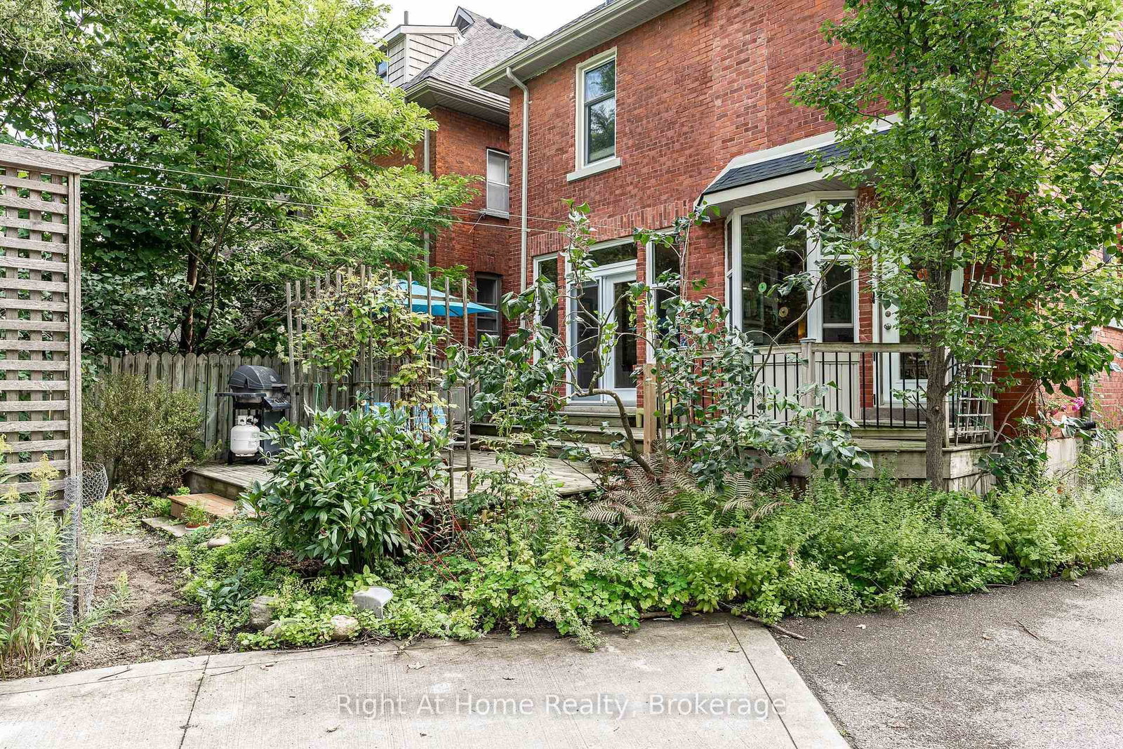 142 Elizabeth Street • Stratford, ON photo 39