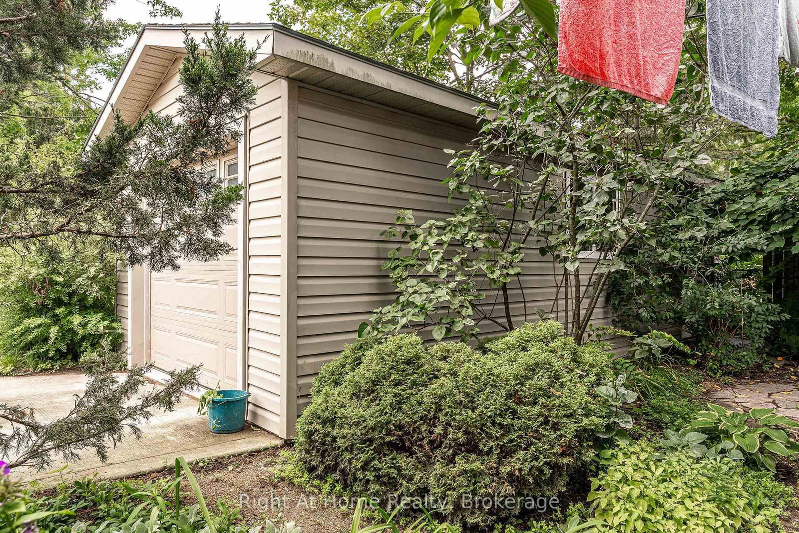 142 Elizabeth Street • Stratford, ON photo 42