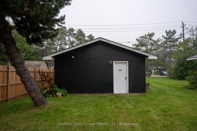 271 Christina Street W • Thunder Bay, ON photo 3