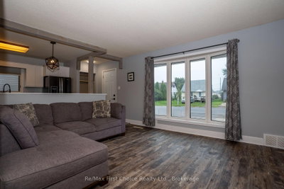271 Christina Street W • Thunder Bay, ON photo 7