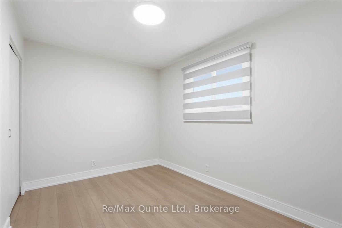 15 Robertson Lane • Belleville, ON photo 23