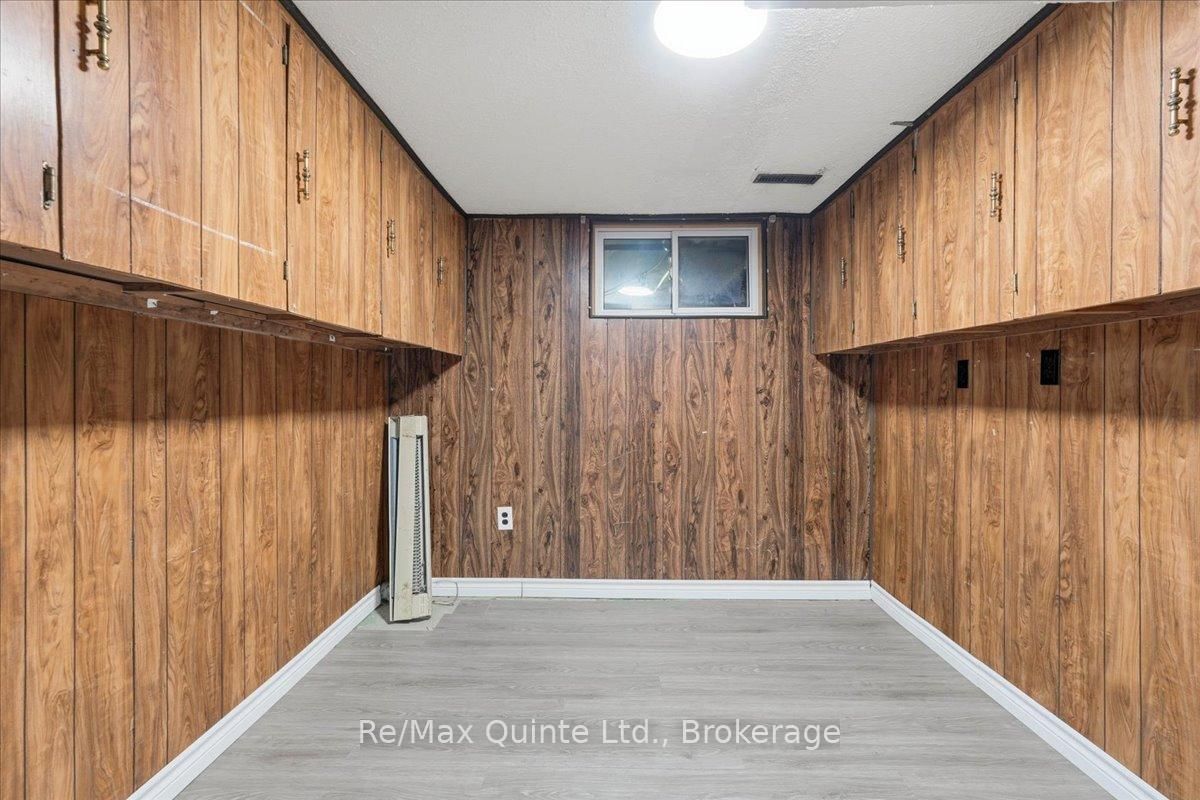 15 Robertson Lane • Belleville, ON photo 30