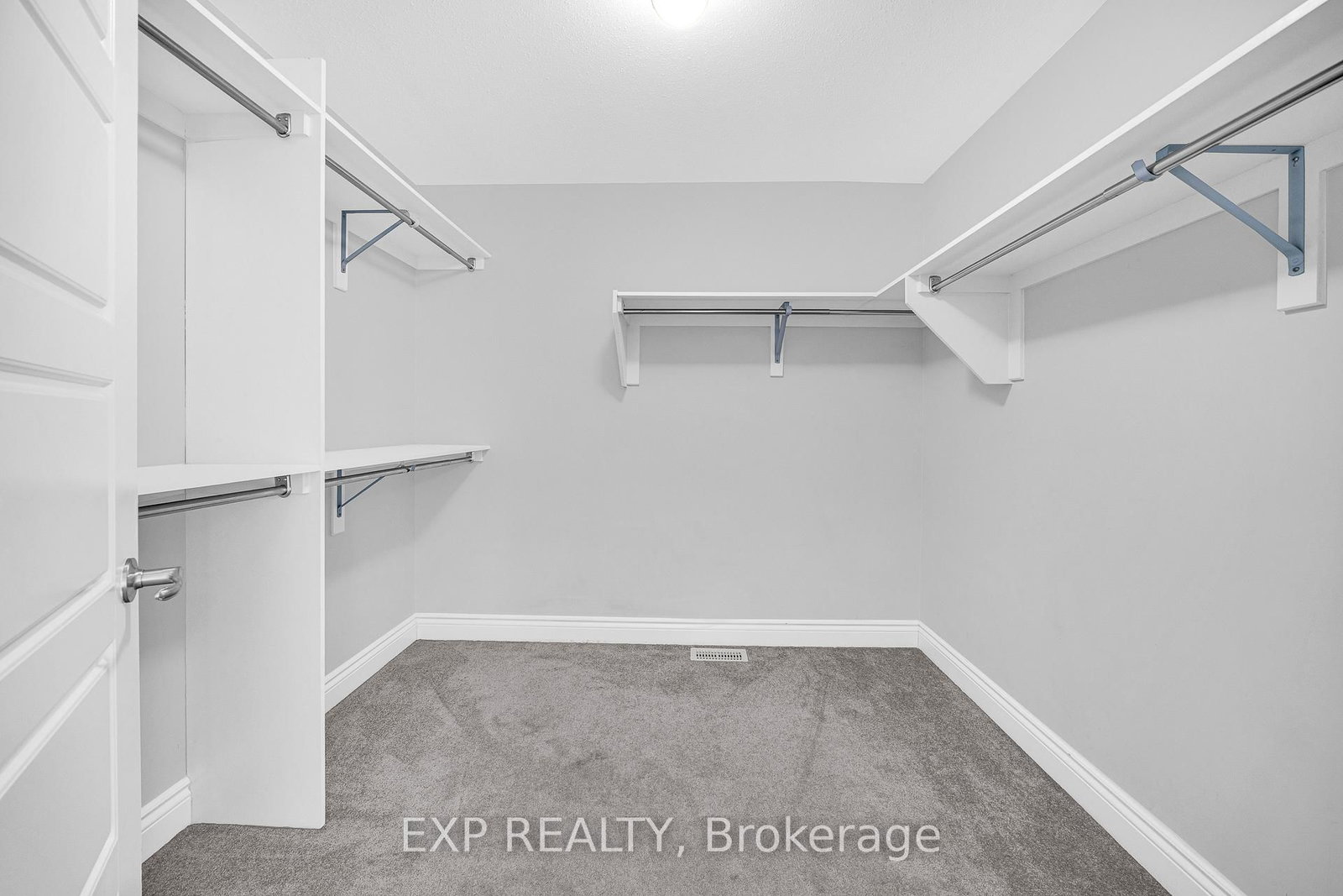 126 Yearling Circle • Richmond, ON photo 25