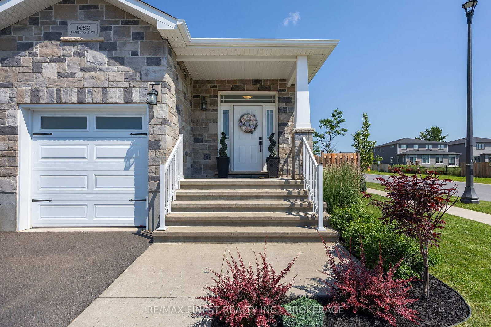 1650 Brookedayle Avenue • Kingston, ON photo 3