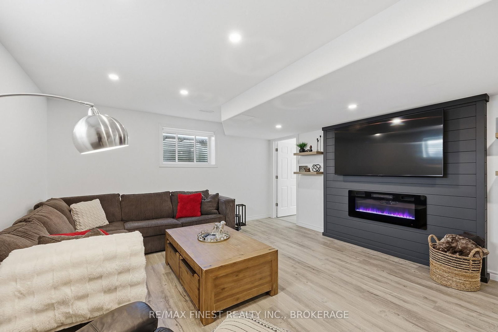 1650 Brookedayle Avenue • Kingston, ON photo 30